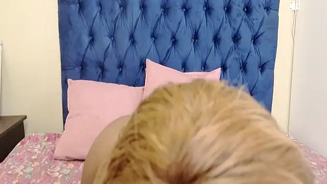 QueenKarmaXXX's Live XXX Chat