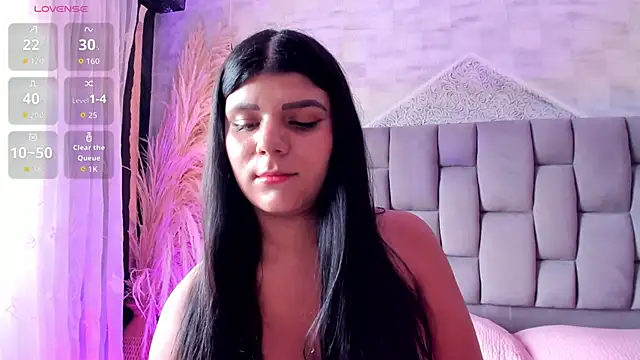 PauliinaBelle_'s Live XXX Chat
