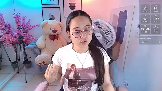 Chat XXX en directo de Shady_bug