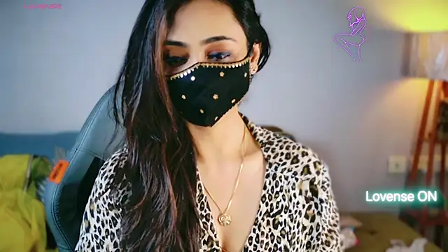 Aphrodisia_XOXO élő XXX-chatje