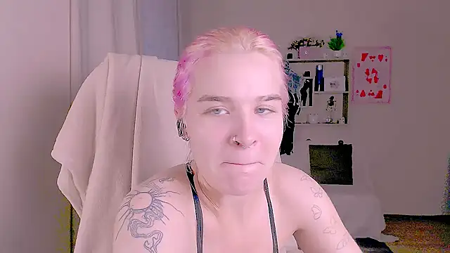 XXX chat uživo modela Hot_Blonda