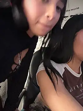Isabella-Teen – Naživo XXX chat