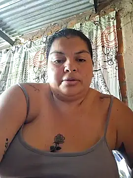 Juli_Powl 라이브 XXX 채팅
