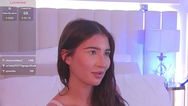 LisaDeviss 即時 XXX 聊天