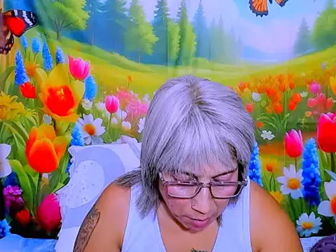 indianroxy live XXX chat