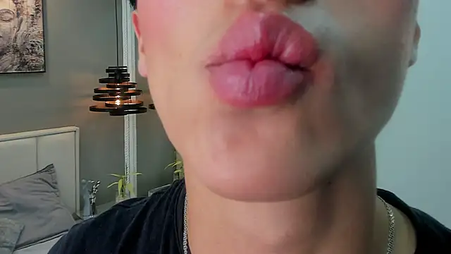 thom_ames élő XXX-chatje