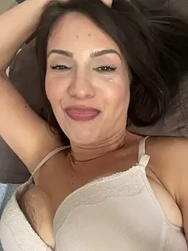 AlyaRei élő XXX-chatje