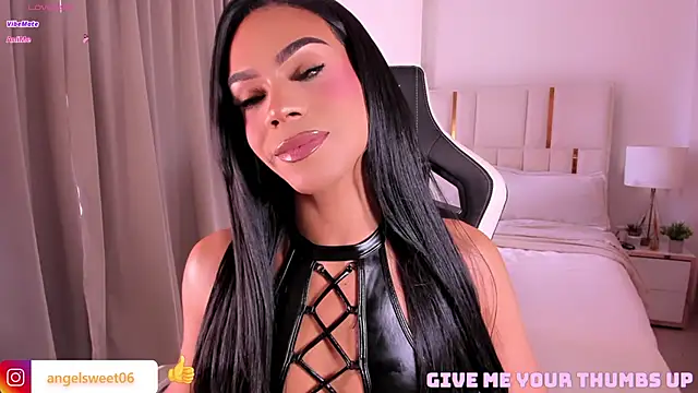 Angelina_RossiのライブXXXチャット