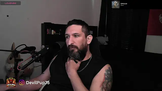 DevilPup75_のライブXXXチャット
