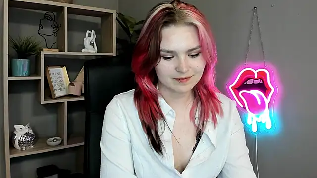 Chat +18 de SweetLilyxo ao vivo