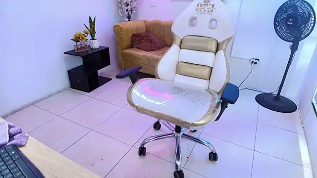 Živý XXX chat Baby_curly