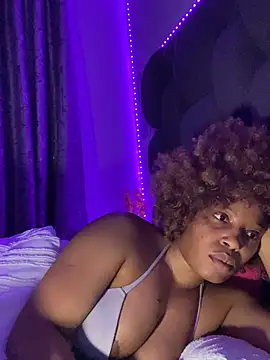 RainBougie's Live XXX Chat