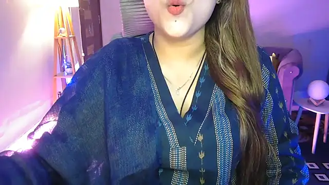 Mitikaa 라이브 XXX 채팅