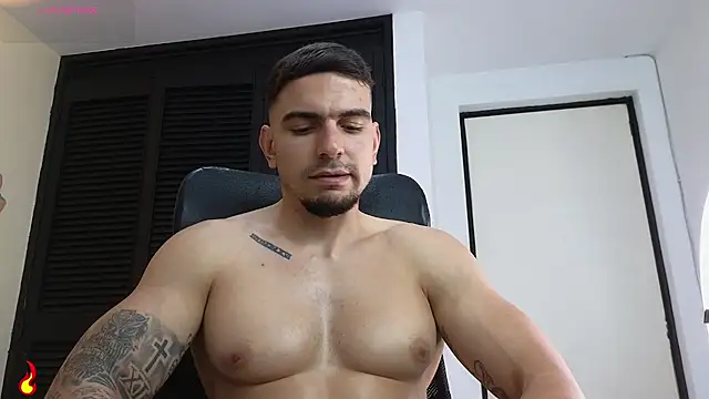 הופעת וובקאם של Josh_miller01