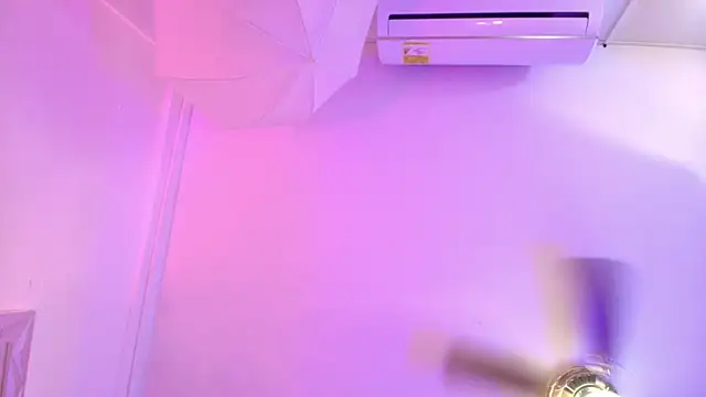 DannaDooll99's Webcam Show