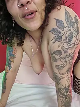 nicolette_rock élő XXX-chatje