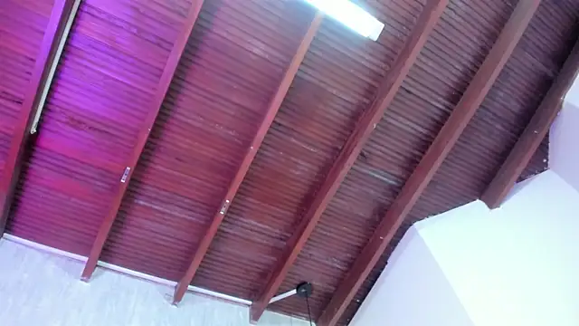 Maya_curvy Chat XXX in diretta