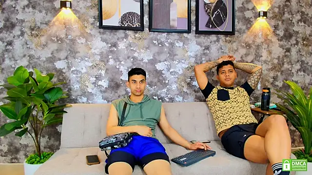 Alejandro_and_Deiby Chat XXX live