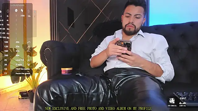 XXX chat uživo modela LuccaMallard