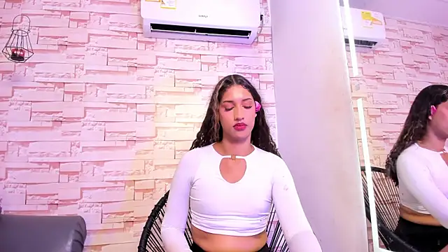 Chat +18 de candice777 ao vivo