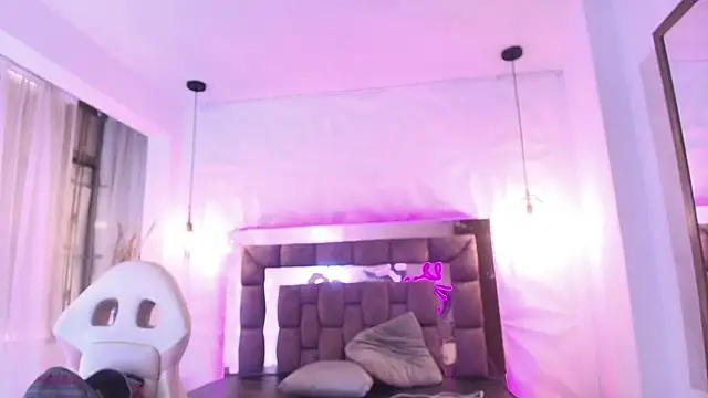 Queen_perla_'s Live XXX Chat