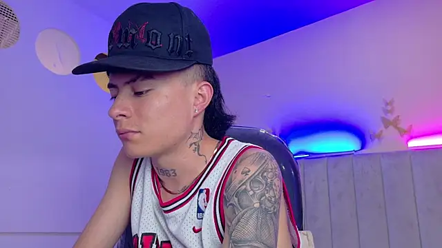 Nascary_Foxn Live XXX chat