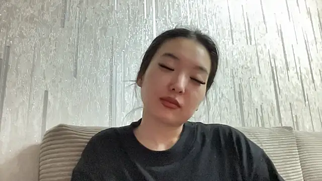 XXX chat uživo modela EvilEmma