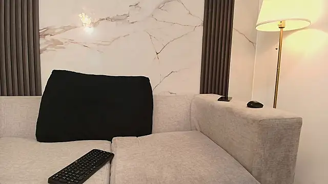 ShalonLebron's Live XXX Chat