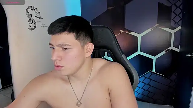 Živý XXX chat JamesCr_