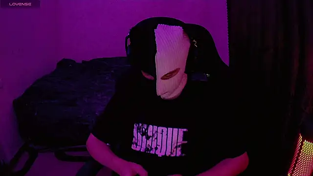 xXxHARDPORNxXx Adlı Modelin Canlı XXX Sohbeti