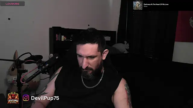 DevilPup75_ Adlı Modelin Canlı XXX Sohbeti