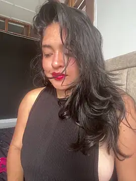 Chat XXX en directo de EmilyNoir1