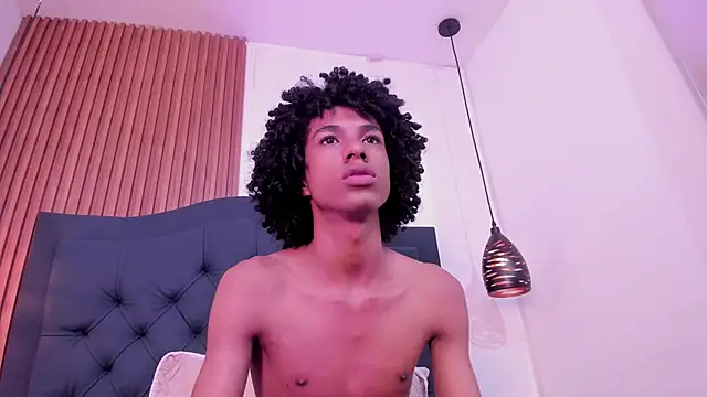 Johan_gz_ Chat XXX in diretta