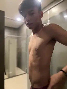 Онлайн чат XXX The_Conquer