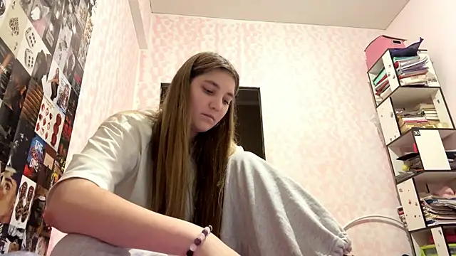 Chat +18 de JanineThielman ao vivo