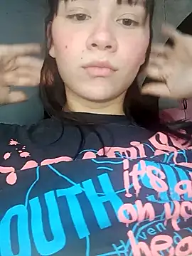 MikasaxX_ – Naživo XXX chat