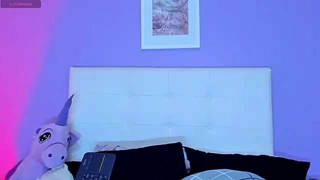 Charlotte11-11 – Naživo XXX chat