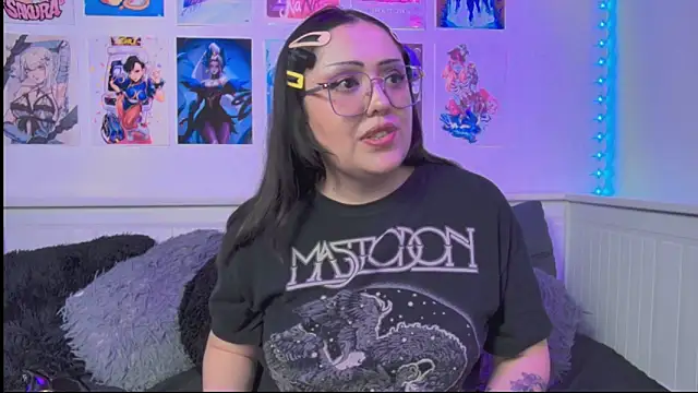 snowblack_'s Live XXX Chat