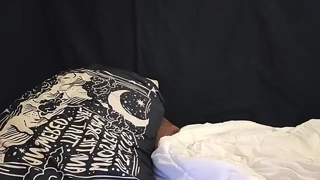 Ilovepussy1911 – Naživo XXX chat