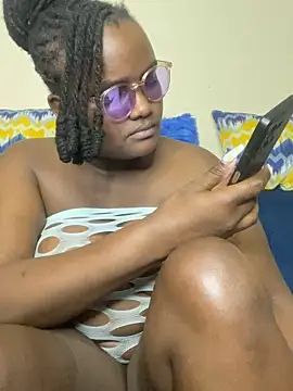 Busty_Bambii254 – Naživo XXX chat