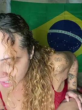 Chloe_Leaozinho élő XXX-chatje