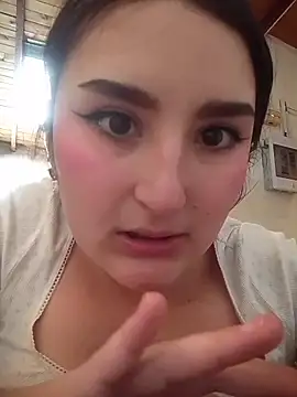 zoe_moon__ Adlı Modelin Canlı XXX Sohbeti