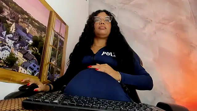 دردشة EllyBloom الجنسية المباشرة
