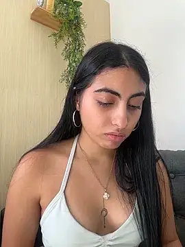 Chatroom XXX en direct de Lily_Rush