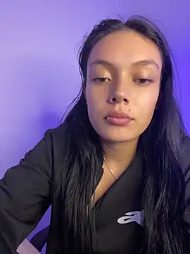 NIKA530 – Naživo XXX chat
