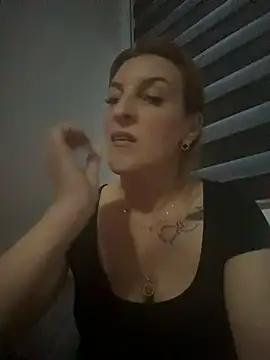 Chat XXX en directo de Hot-Milf4U