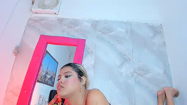sofiacastillo01 现场XXX聊天
