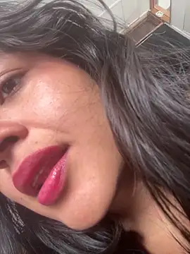 EmilyNoir1 Live XXX-chat