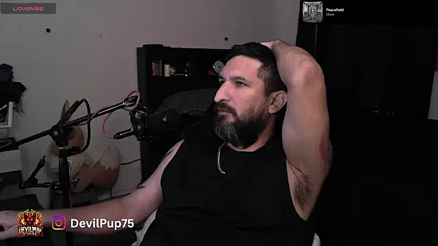 DevilPup75_ Adlı Modelin Canlı XXX Sohbeti