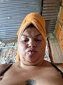 צ'אט XXX בשידור חי של Juli_Powl